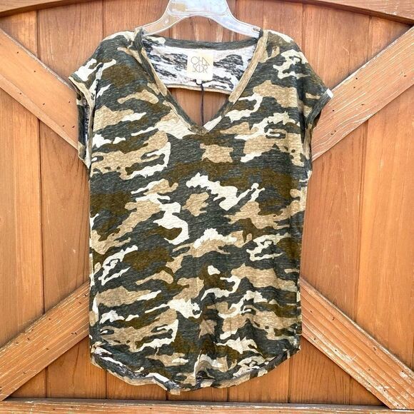 Chaser Green Camo Cap Sleeve Top w/Back Cut Out. Soft. Size Medium. NWT - Picture 1 of 5